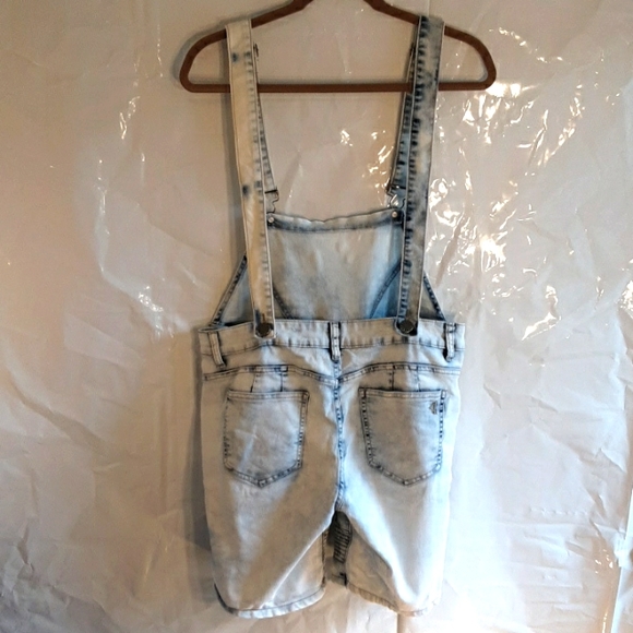 White Washed Blue Jean Overalls By VIP Jeans. - Picture 7 of 10